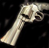 Smith & Wesson 357 Mag 686-4 - 3 of 5