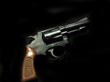 Mint 3" Smith & Wesson Mod 37 Airweight - 1 of 4
