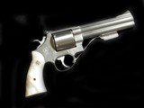 Smith & Wesson 629-2 6" Unfluted Pearl - 1 of 4