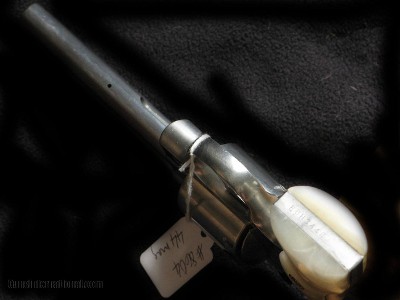 Smith & Wesson 629-2 6" Unfluted Pearl - Image 4 of 4