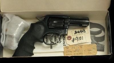 Smith & Wesson 13-3 Heavy Bbl 3 Incher Boxed - Image 2 of 2