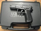 Sig Sauer 2022 40 cal Mint - 1 of 14