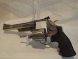 S&W MODEL 629 STAINLESS - 4 of 5