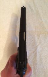 BROWNING HI-POWER MK3
(NEW IN BOX) - 7 of 11