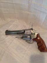 SMITH & WESSON 648 - 1 of 6