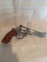 SMITH & WESSON 648 - 2 of 6