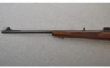 Winchester Model 70 Pre-64
Featherweight, .270 Winchester - 6 of 7