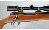Weatherby Mark V Deluxe .300 Wby. Mag. - 4 of 9