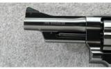Smith & Wesson 29-8 Outfitter Series Mtn. Gun .44 Mag. - 4 of 6