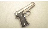 Beretta 96 Compact L .40 Smith and Wesson 4.25