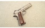 Smith & Wesson Model SW1911 45 ACP 5