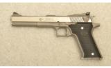 AMT Model Automag II .22 Rimfire Magnum 6