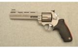 Taurus Model Raging Bull 480 Ruger 6 1/2