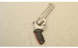 Taurus Model Raging Bull 480 Ruger 6 1/2