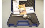 Smith & Wesson ~ 629-6 ~ .44 Magnum - 4 of 4