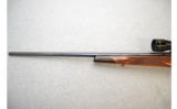 Weatherby ~ Mark V Deluxe ~ .240 Wby. Mag. - 7 of 9