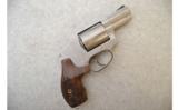 Smith & Wesson ~ 640-1 Machine Engraved ~ .357 Mag. - 1 of 4