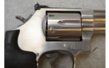 Smith & Wesson ~ 686-6 ~ .357 Mag. - 6 of 6