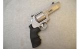 Smith & Wesson ~ 629-6 V-Comp ~ .44 Rem. Mag. - 1 of 3