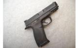 Smith & Wesson ~ M&P40 ~ .40S&W - 1 of 4