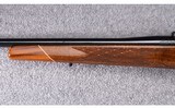 Weatherby ~ Mark V Deluxe ~ .300 Wby. - 9 of 14