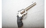 Smith & Wesson ~ 686-5 ~ .357 Mag. - 1 of 5