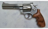 Smith & Wesson ~ 626-6 ~ .44 Remington Magnum - 2 of 3
