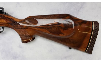 Weatherby ~ Mark V ~ 7mm Weatherby Magnum - Image 9 of 9