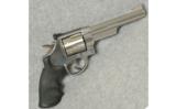 Smith & Wesson Model 629-5 .44 Magnum - 1 of 2