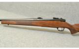 Weatherby Model Mark V .300 Weatherby Magnum - 4 of 7