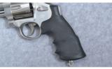 Smith & Wesson Model
629-5 44 Mag - 4 of 4