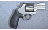 Smith & Wesson 686-8 357 Mag - 1 of 4