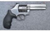 Smith & Wesson 686-6 357 Mag - 1 of 4
