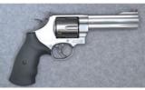 Smith & Wesson 629-6 44 Mag - 1 of 4