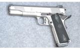 Smith & Wesson SW1911 45 ACP - 3 of 4