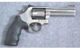 Smith & Wesson 686-6 357 Mag - 1 of 4