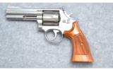Smith & Wesson 686-4 357 Magnum - 3 of 4