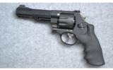 Smith & Wesson R8 357 Mag - 3 of 4