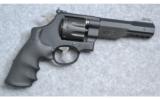 Smith & Wesson R8 357 Mag - 1 of 4