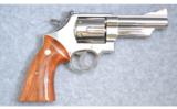 Smith & Wesson 29-2 44 Mag - 1 of 4