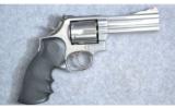 Smith & Wesson 686-4
357 Mag - 1 of 4