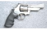 Smith & Wesson 629-8 44 Mag - 1 of 4