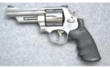 Smith & Wesson 629-8 44 Mag - 3 of 4