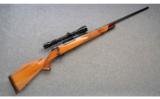 Weatherby Mark V - .270 Weatherby Magnum - 1 of 8