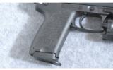 H&K ~ USP Compact ~ .40 S&W - 2 of 4