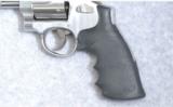 Smith & Wesson 629-5 44 Mag - 4 of 4