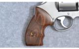 Smith & Wesson 627-5 357 Mag - 2 of 4