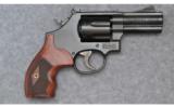 Smith & Wesson 586-7 357 Mag - 1 of 4