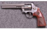 Smith & Wesson 629-6 .44 Mag - 3 of 4