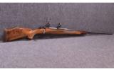 Weatherby ~ Mark V Deluxe ~ .340 Wby Mag - 1 of 9